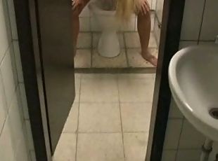 Blodne fucking in public toilet